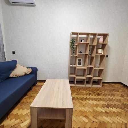 O.O.Apart.2 Apartman Csernyivci Kültér fotó