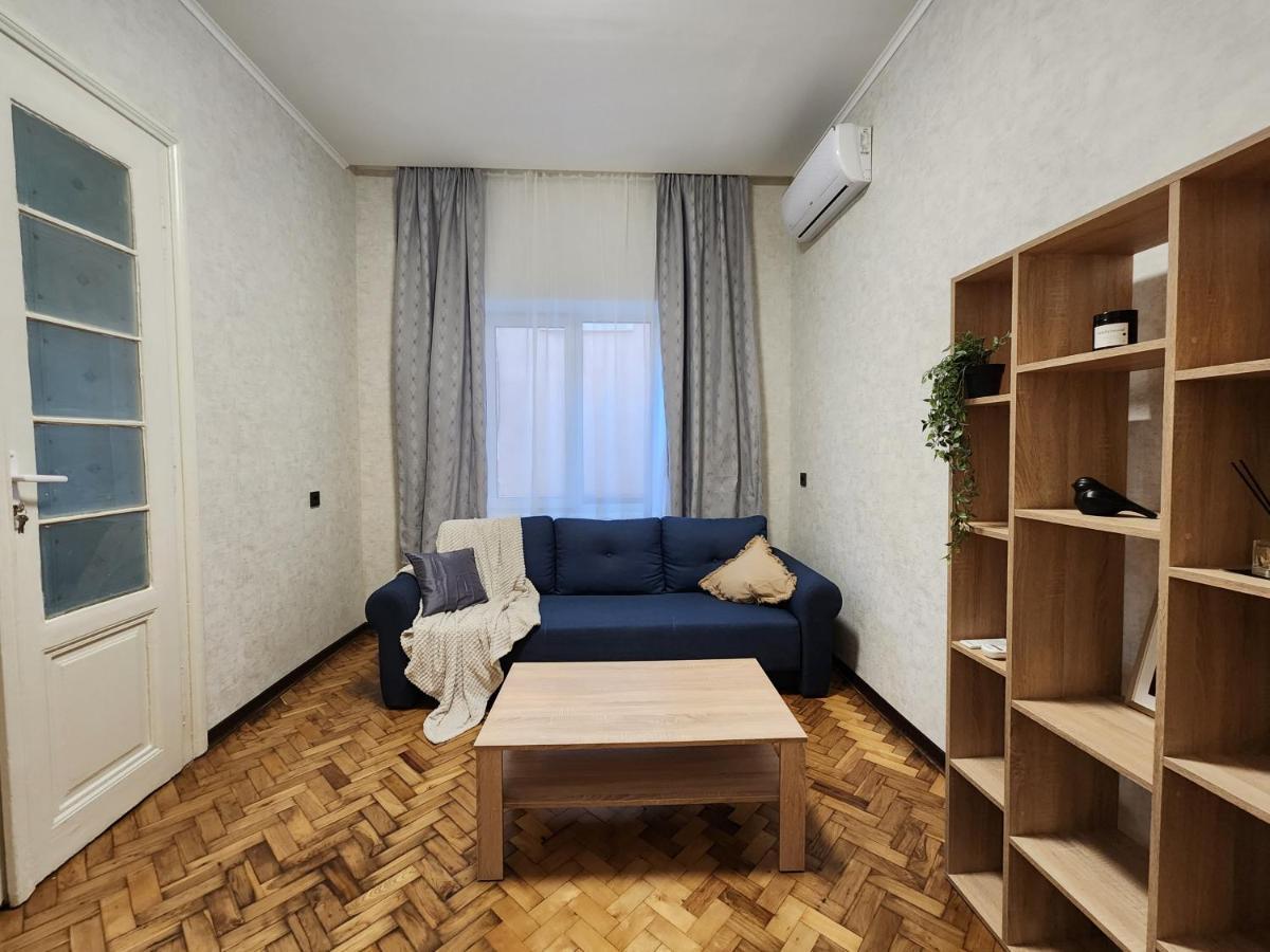 O.O.Apart.2 Apartman Csernyivci Kültér fotó